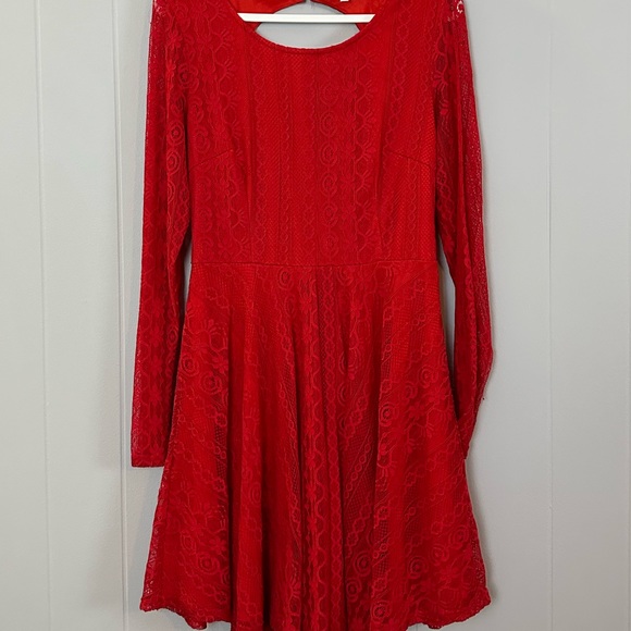 Vintage red lace dress - Picture 5 of 10